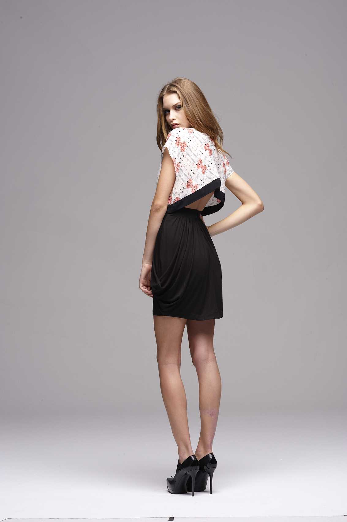 avril Alexander Alice McCall Fall-Winter 欧美高清美女套图